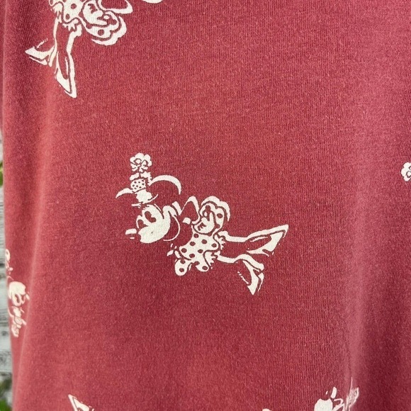 Disney Parks Walt Disney World T Tee Shirt size Small Red White Minnie Mouse - Picture 7 of 12